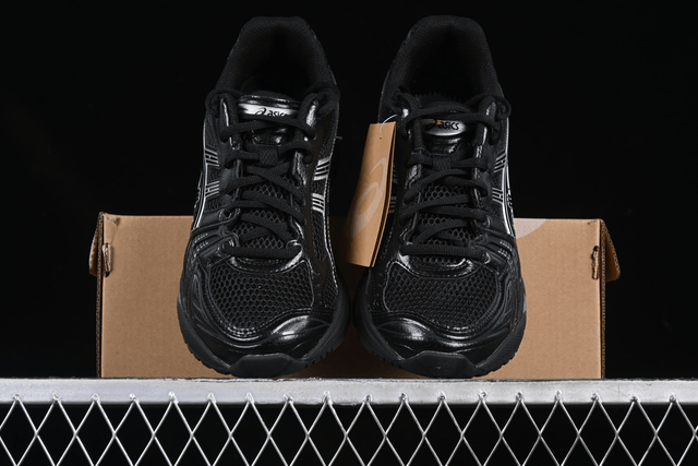 Asics GEL Kayano 14 