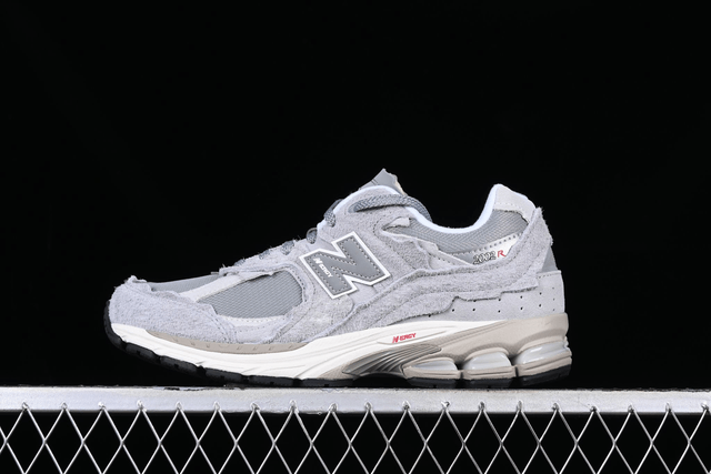 New Balance 2002r 