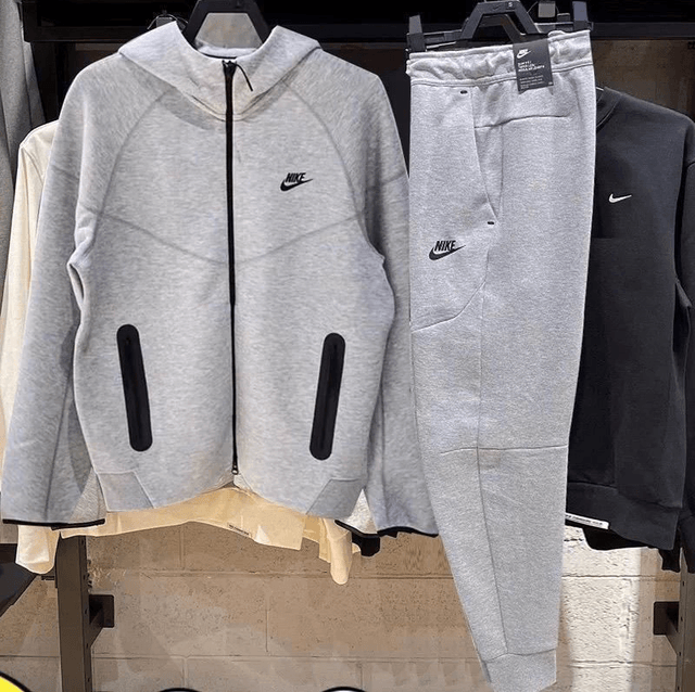 Nike tech 