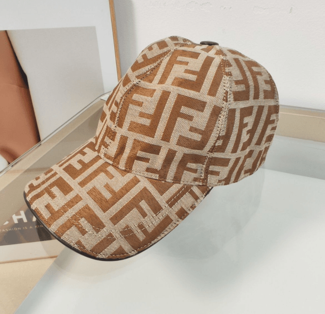 Casquette FENDI