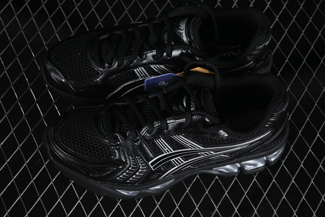 Asics GEL Kayano 14 