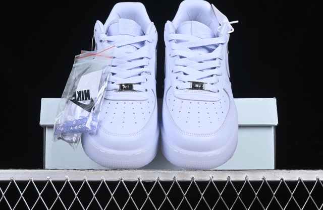 Nike AirForce 1