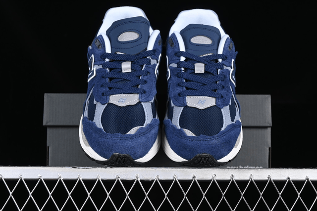 New Balance 2002r 
