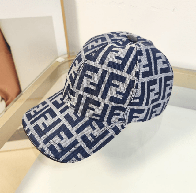 Casquette FENDI