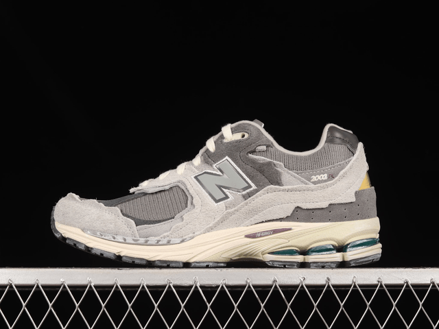 New Balance 2002r 