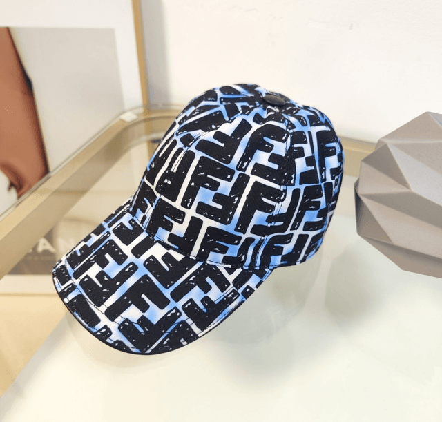 Casquette FENDI