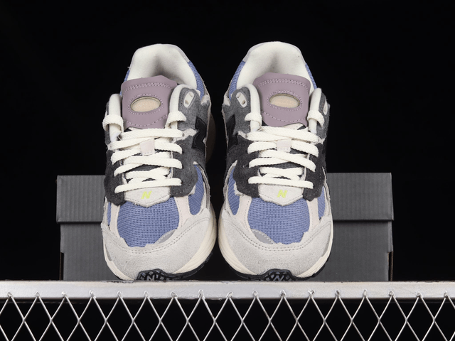 New Balance 2002r 