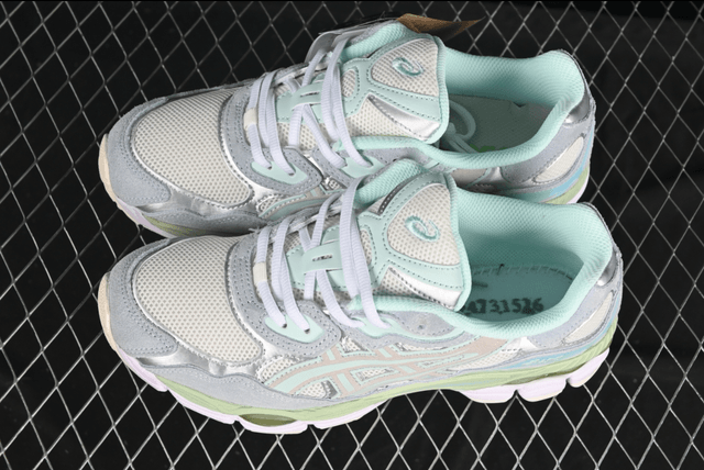 Asics GEL NYC 