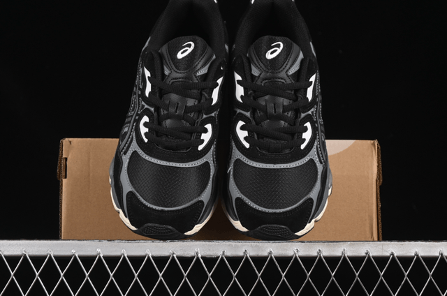 Asics GEL NYC 