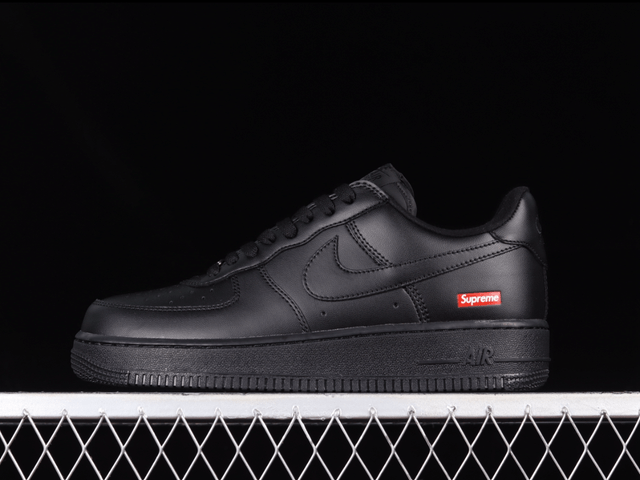 Nike AirForce 1