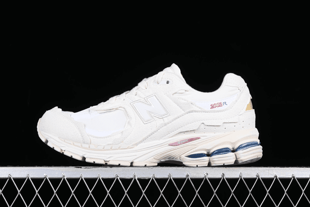 New Balance 2002r 