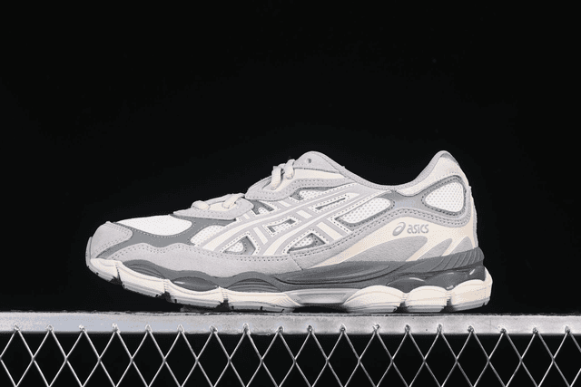 Asics GEL NYC