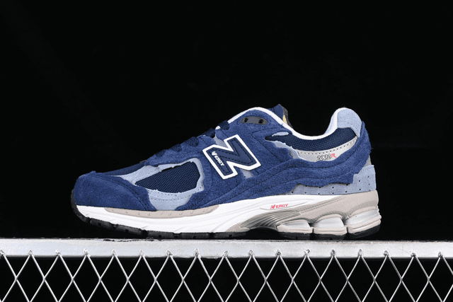New Balance 2002r 