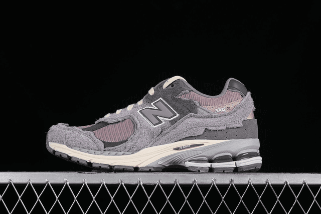 New Balance 2002r 