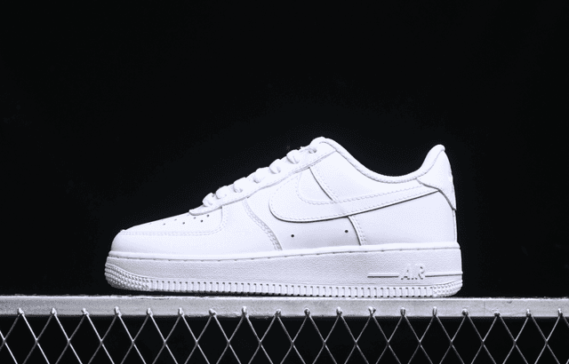 Nike AirForce 1
