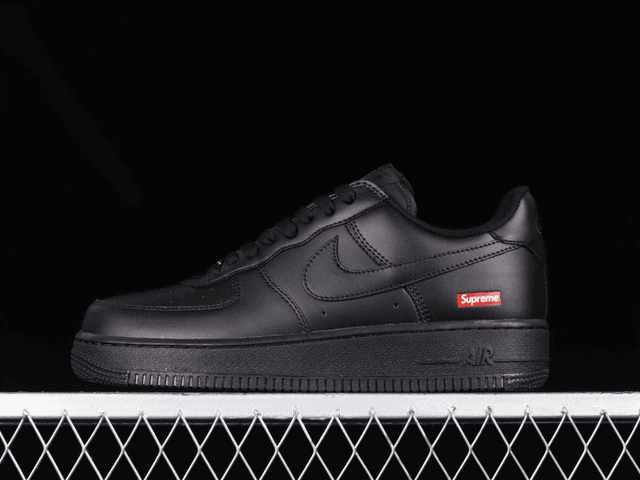 Nike AirForce 1